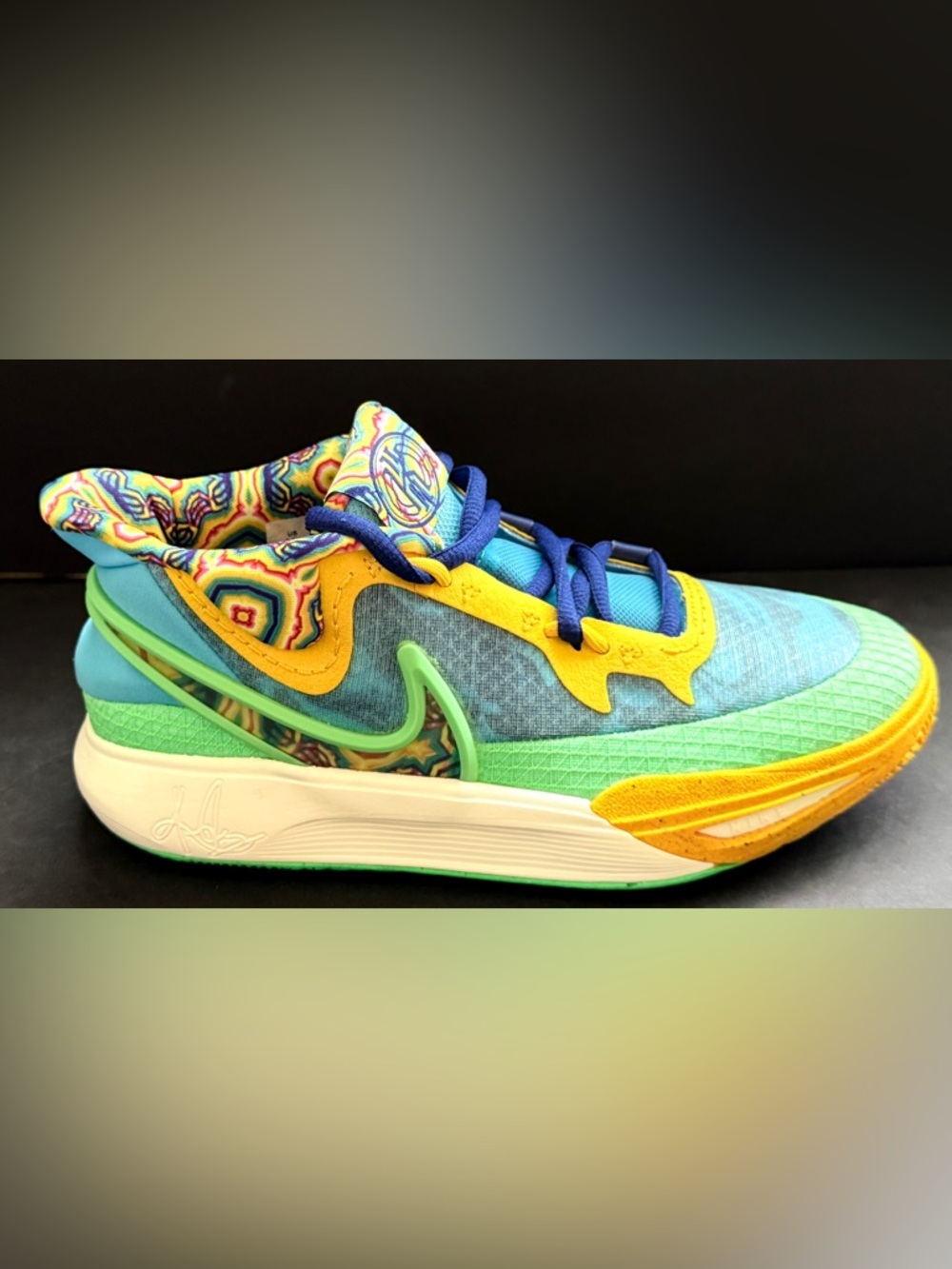 Nike Kyrie 8 Baltic Blue GO SE GS DV3018-400 Sneakers NEW With BOX 5.5Y